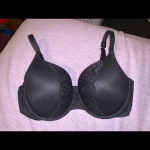Victoria's Secret Body By Victoria Black Bra 34DD BNWT